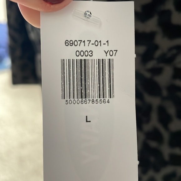 Leopard print short sleeve scoop neck dress with mock belt - Picture 5 of 5